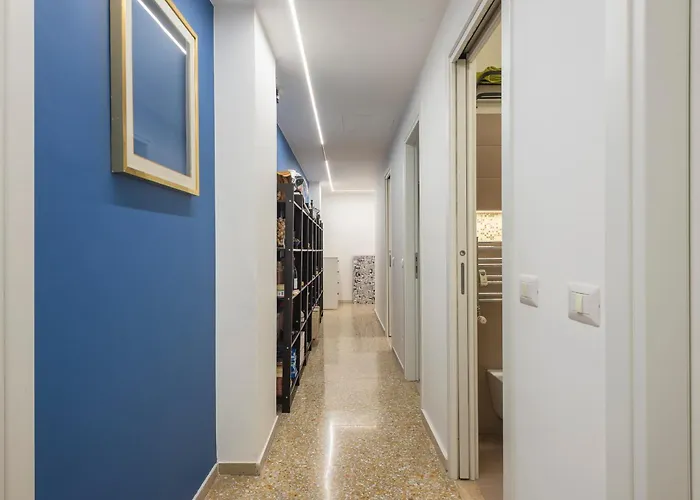 Coriolanus Apartment *